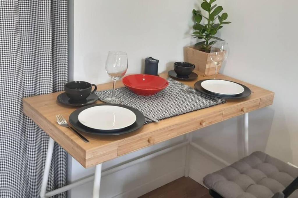 Lemuria Apartament Szkolna Centrum Legnica Eksteriør billede
